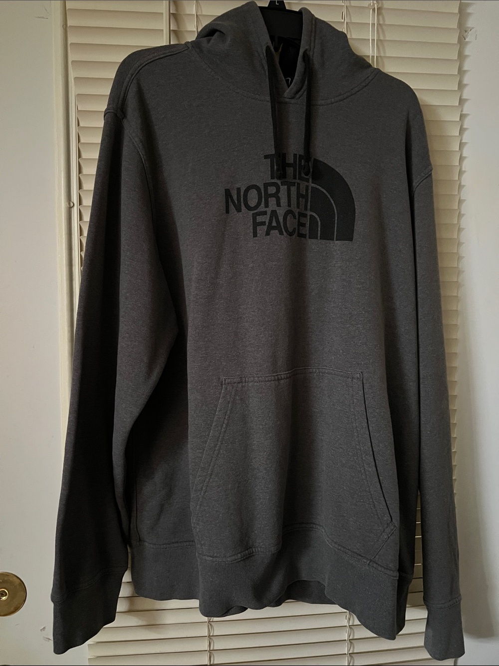 The North Face Men's Charcoal Gray Logo Pullover Hoodie